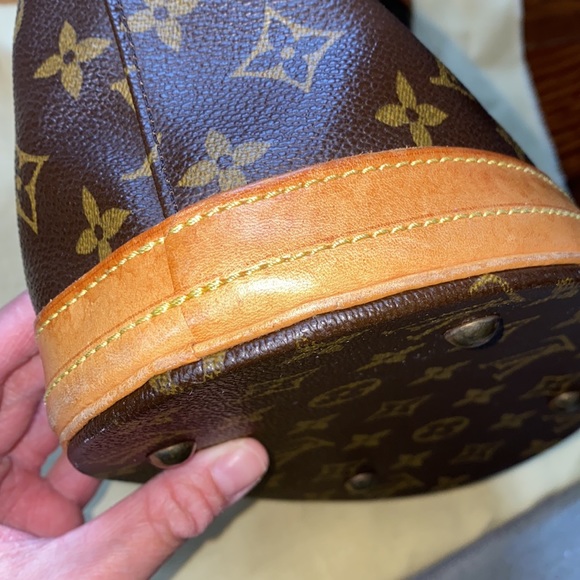 Louis Vuitton petite bucket bag - Picture 11 of 16